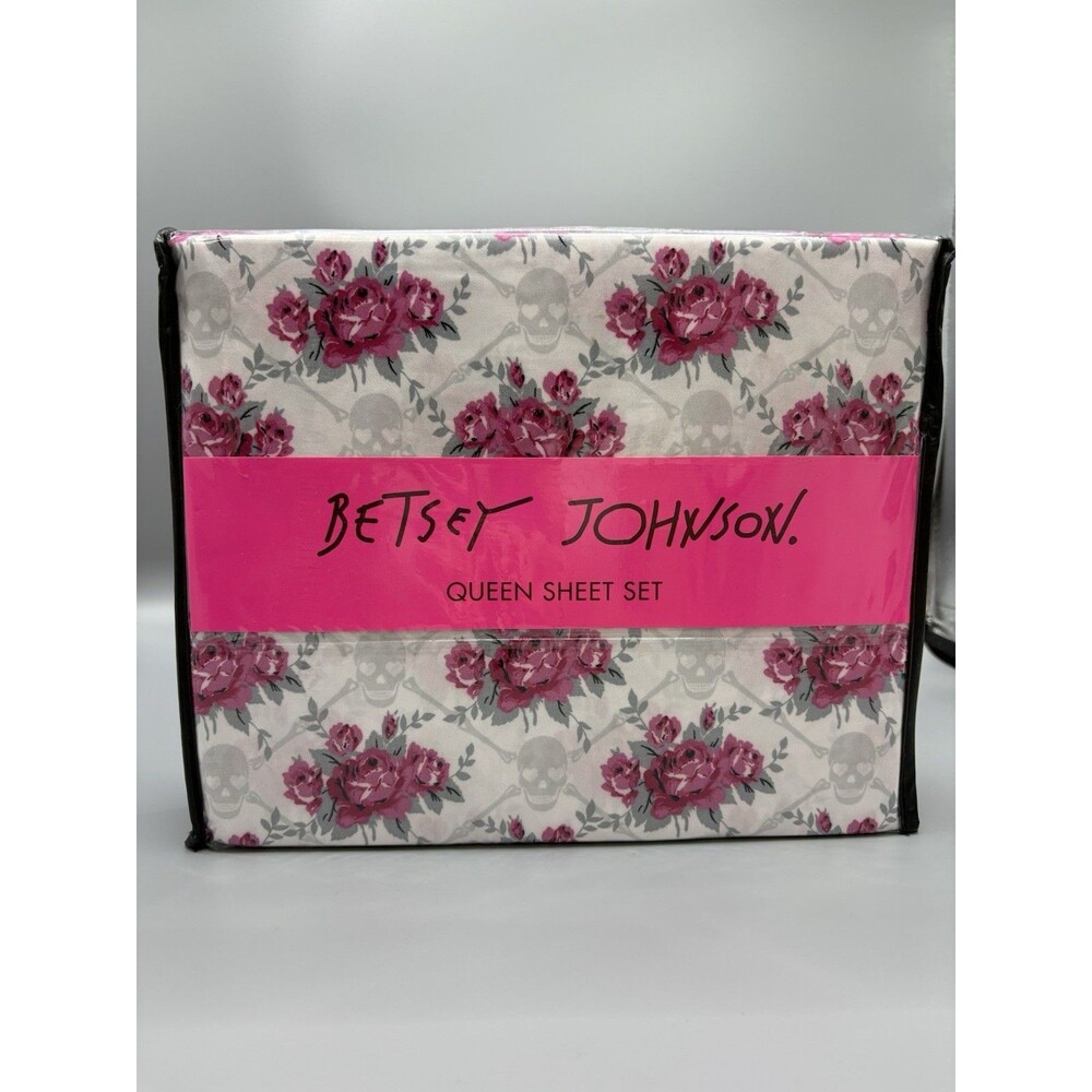 Betsey Johnson Queen Sheet Set 4pc Skull Rose Trellis Pink Floral NEW Bedding